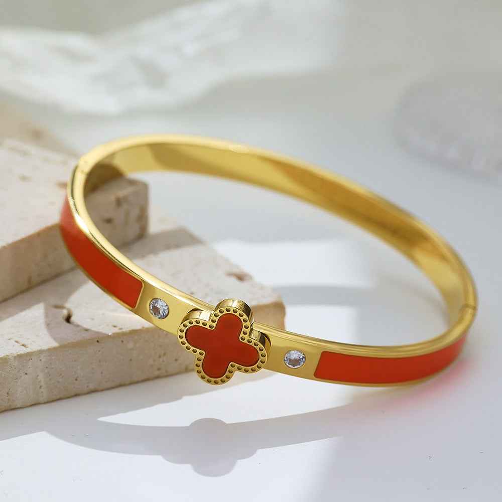 Sunshine Clover Bangle - Elegant Accessory for Every Occasion