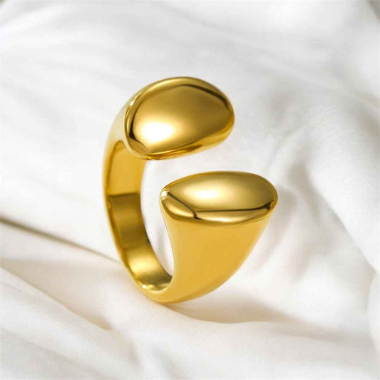 GLOSSIA Ring - Elegant and Timeless Accessory for Every Occasion