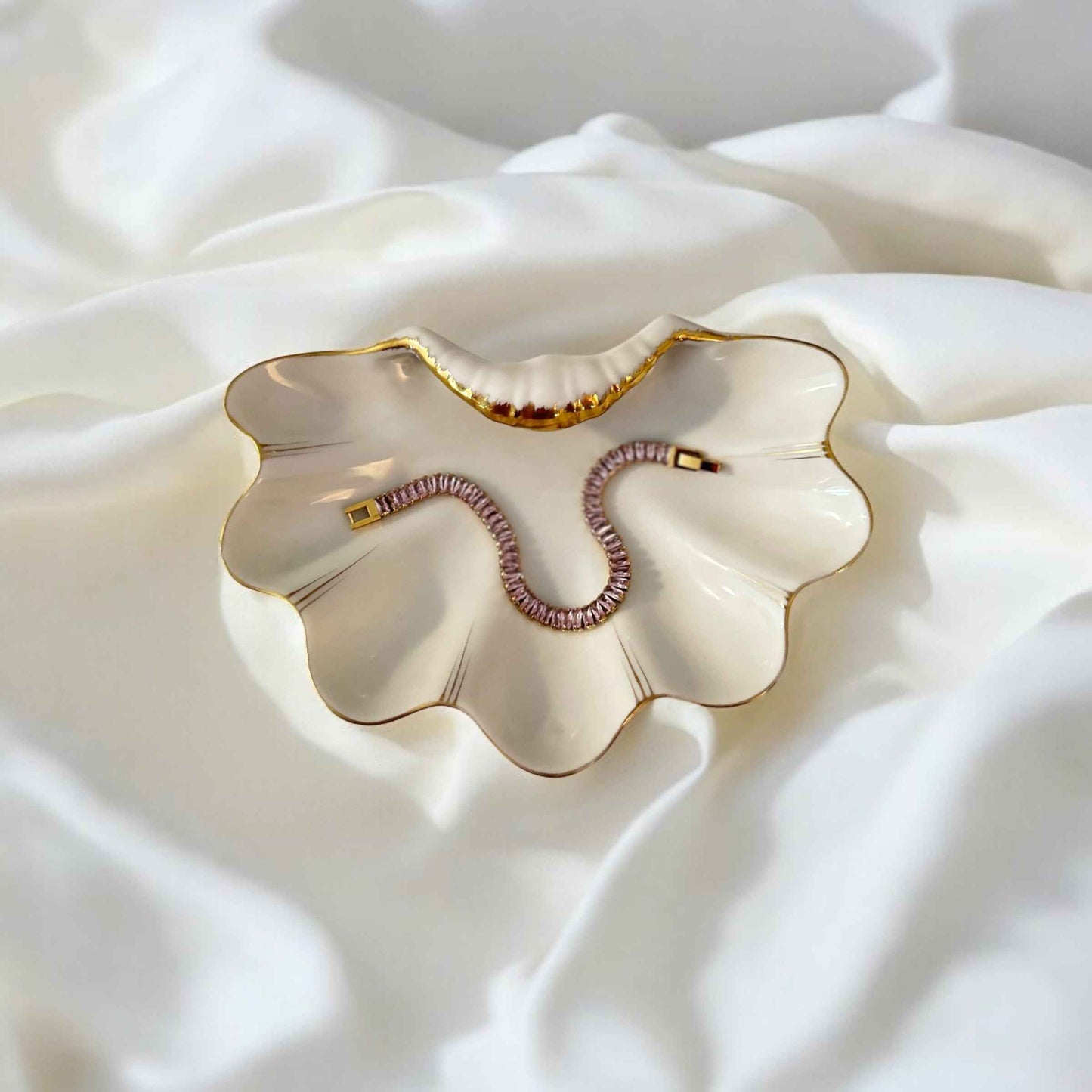 LIGHTLOUN BRACELET - Elegant and Versatile Accessory for Every Occasion