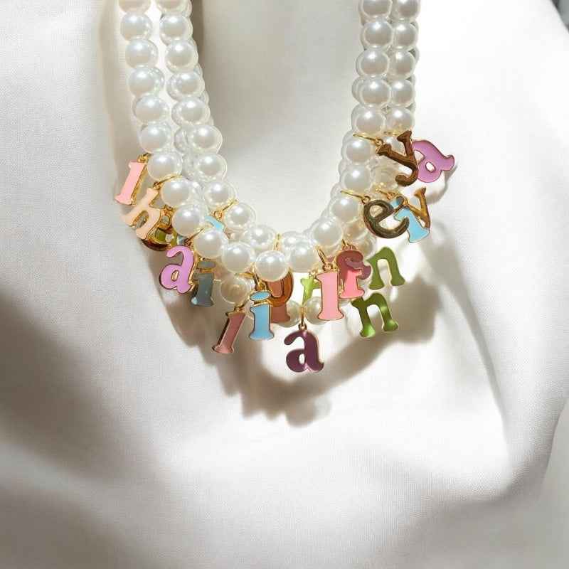 COLOR INITIAL CHARM