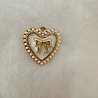 FLOWER HEART CHARM