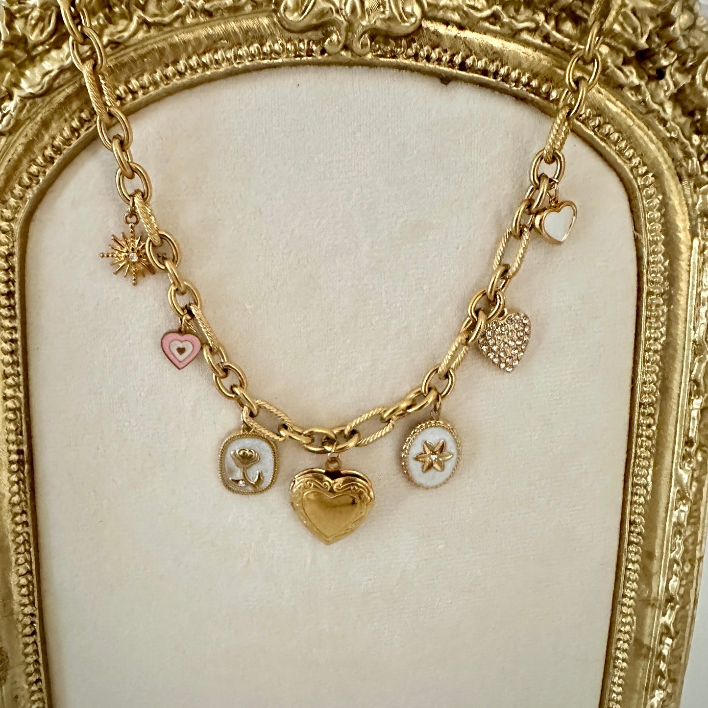 CHARM CHAIN HEART