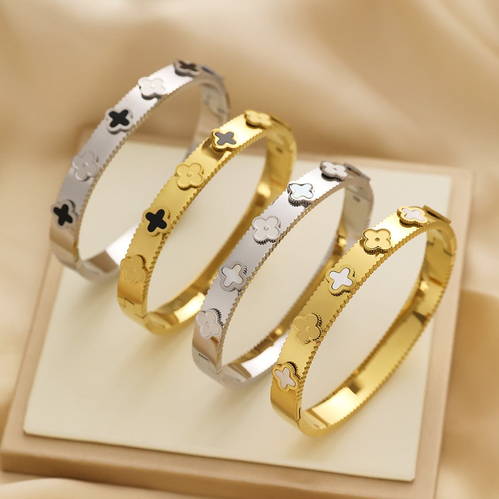 CYNDY CLOVER BANGLE - printida-jewelry