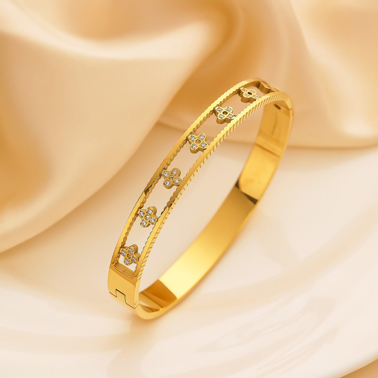 NILI CLOVER BANGLE - printida-jewelry