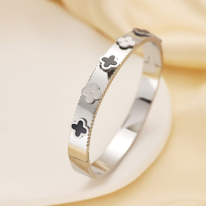 CYNDY CLOVER BANGLE - printida-jewelry