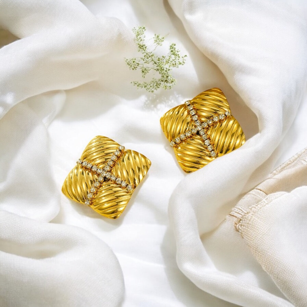 BOUCLES D'OREILLES 2024
