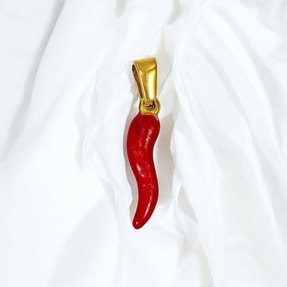 RED CHILLIES CHARM