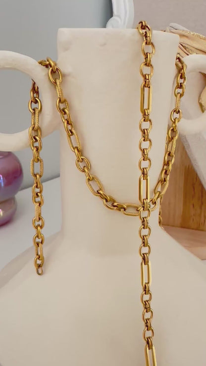 VICTORIA NECKLACE